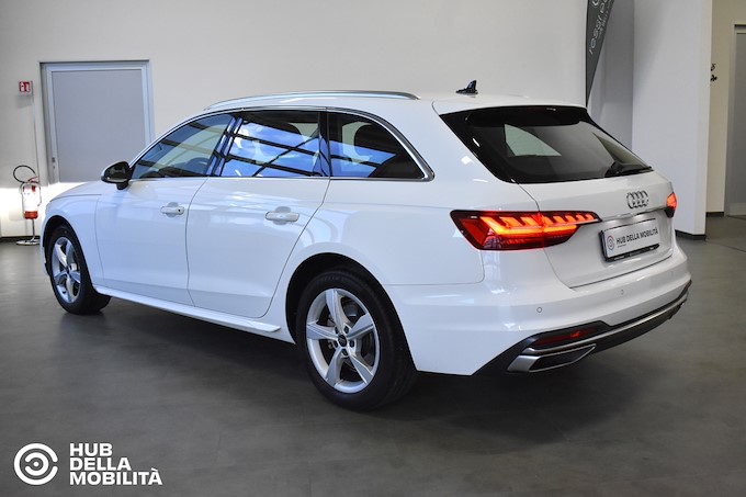 AUDI A4 Avant 40 g-tron S tronic